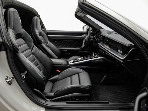 Used 2022 Porsche 911 Targa 4S AWD/4WD image 55