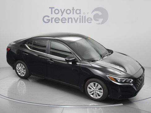 Used 2025 Nissan Sentra S FWD image 19
