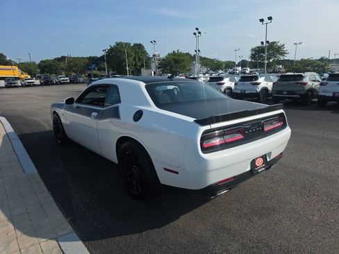 Used 2021 Dodge Challenger R/T Scat Pack w/ T/A Package RWD image 4