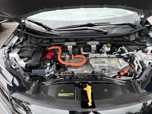 Certified 2024 Nissan Ariya AWD image 13