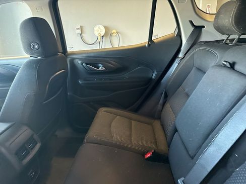 Used 2022 GMC Terrain SLE w/ Driver Convenience Package image 15