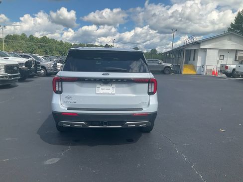 Certified 2025 Ford Explorer Active w/ Active Comfort Package AWD/4WD image 6