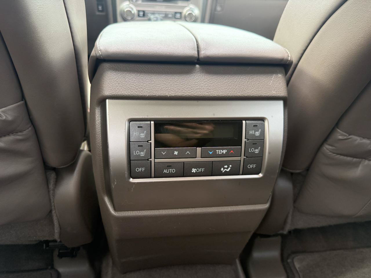 Used 2017 Lexus GX 460 Premium w/ Premium Package AWD/4WD image 29