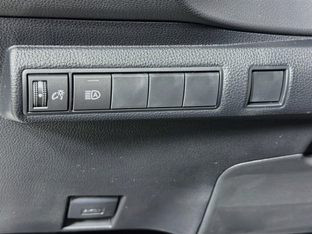 New 2027 Toyota Corolla SE w/ SE Package FWD image 10