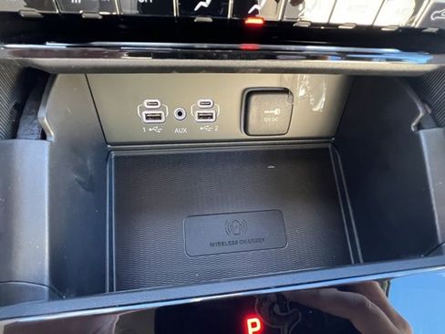 New 2025 Jeep Grand Cherokee L Limited image 17