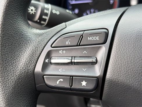 Used 2022 Hyundai Kona SEL image 24