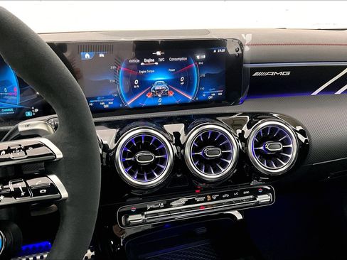 New 2026 Mercedes-Benz CLA 35 AMG 4MATIC image 7