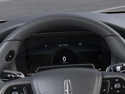 New 2025 Lincoln Corsair Premiere image 13
