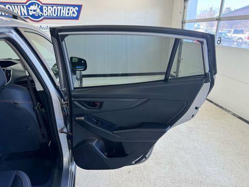 Used 2018 Subaru Crosstrek 2.0i Premium w/ Eyesight System image 19