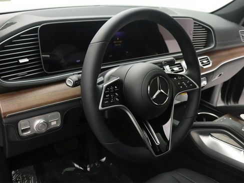 New 2026 Mercedes-Benz GLE 450 4MATIC image 5