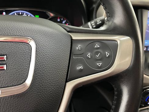 Certified 2022 GMC Acadia Denali w/ Denali Ultimate Package AWD/4WD image 34