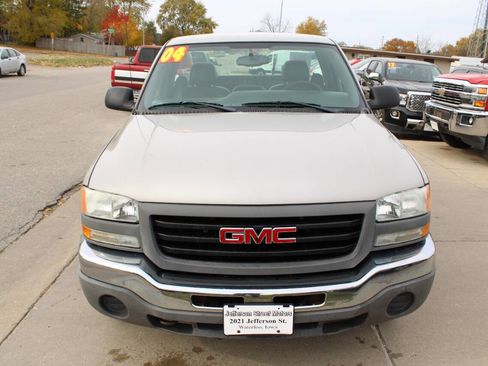 Used 2004 GMC Sierra 1500 W/T w/ Light Duty Power Package image 4