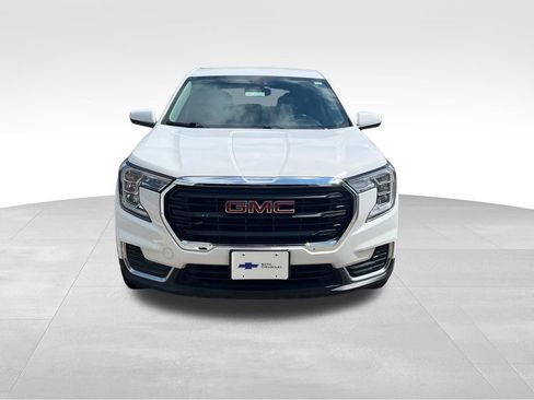 Used 2023 GMC Terrain SLE FWD image 9