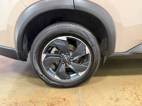 Used 2025 Nissan Rogue SV AWD/4WD image 86