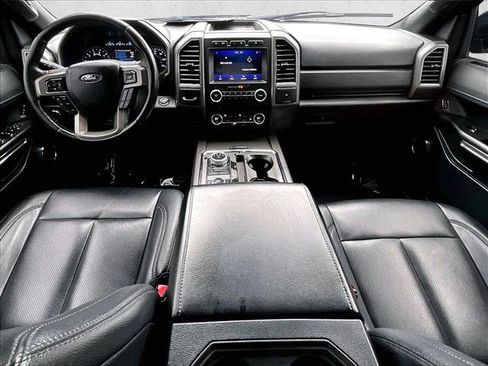 Used 2021 Ford Expedition Max XLT image 16