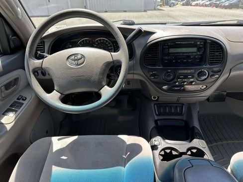 Used 2007 Toyota Sequoia SR5 RWD image 10