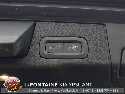 Used 2022 Volvo XC60 B6 Inscription w/ Protection Package Premier image 34