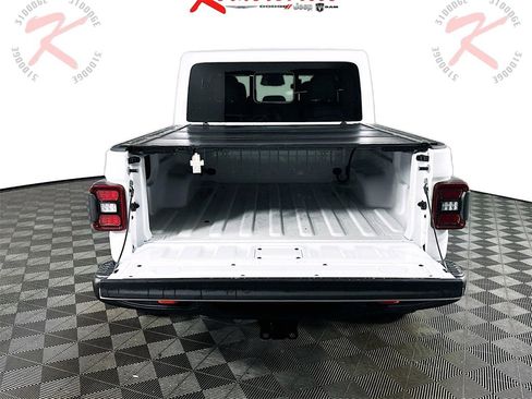 New 2026 Jeep Gladiator Mojave image 16