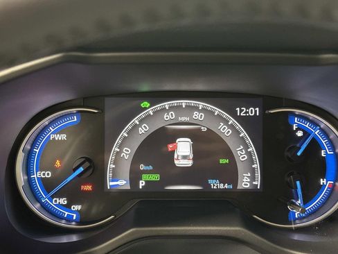 Used 2024 Toyota RAV4 XSE image 15