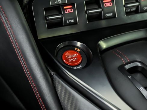Used 2020 Nissan GT-R NISMO AWD/4WD image 34