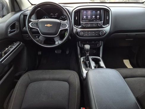 Used 2022 Chevrolet Colorado LT w/ LT Convenience Package AWD/4WD image 14