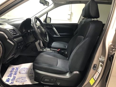 Used 2015 Subaru Forester 2.5i Premium w/ All-Weather Package image 18