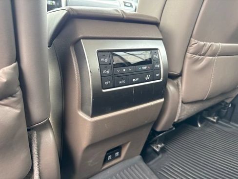 Used 2022 Lexus GX 460 Premium w/ Premium Package AWD/4WD image 10