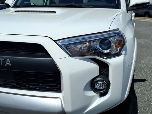Used 2024 Toyota 4Runner TRD Off-Road Premium w/ Moonroof Package AWD/4WD image 17