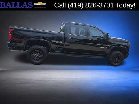 Certified 2025 Chevrolet Silverado 2500 ZR2 AWD/4WD image 6