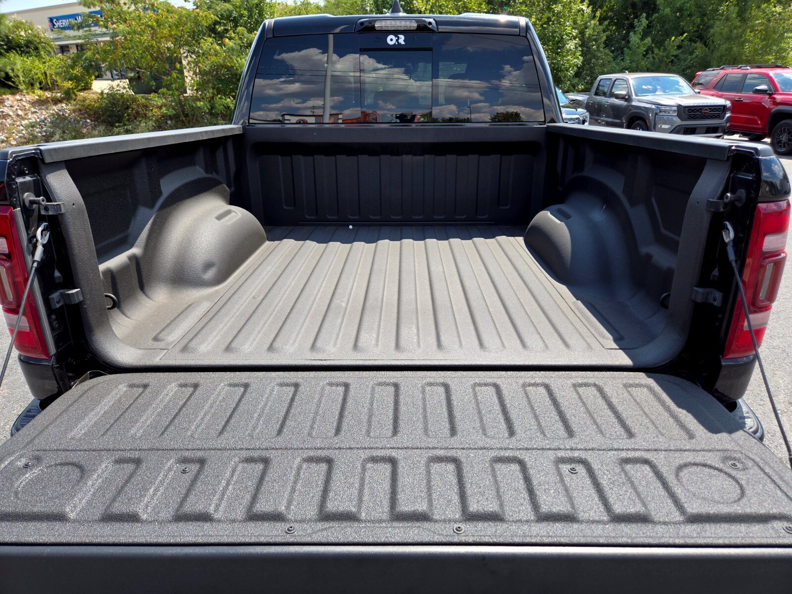 Used 2023 RAM 1500 Limited AWD/4WD image 17