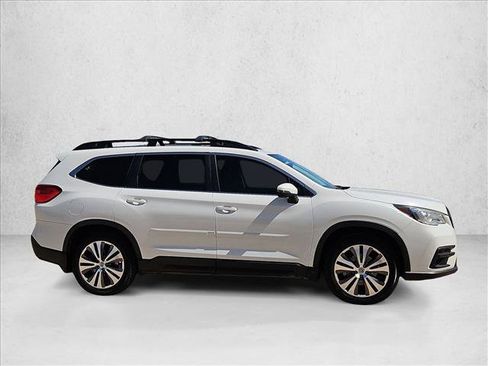 Used 2019 Subaru Ascent Limited w/ Popular Package #3 AWD/4WD image 4