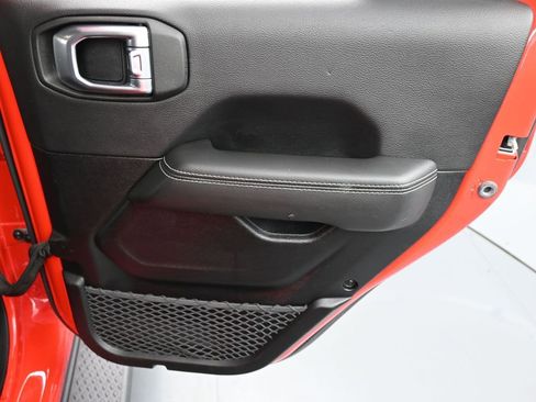 Certified 2021 Jeep Gladiator Overland w/ Popular Equipment Package image 14