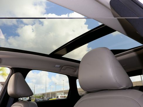 Certified 2023 INFINITI QX50 Luxe FWD image 5