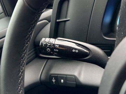 Used 2025 Hyundai Elantra Sport image 20