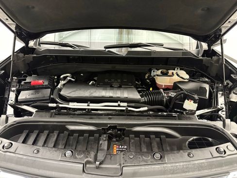 Used 2025 Chevrolet Silverado 1500 LT AWD/4WD image 44