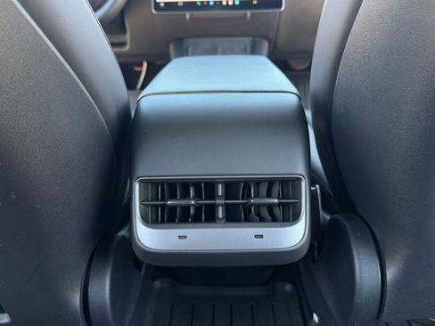 Used 2022 Tesla Model 3 Long Range image 27