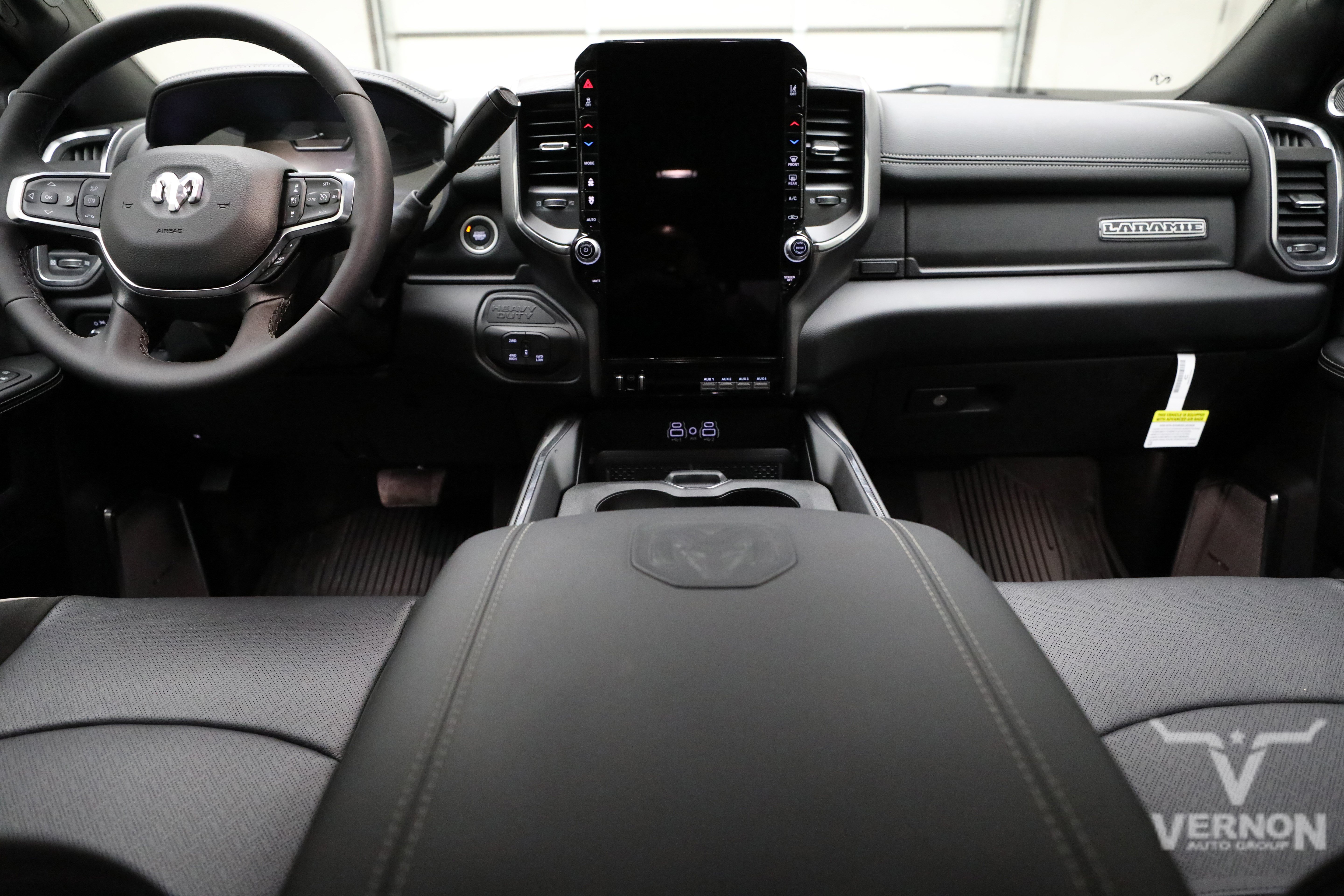New 2026 RAM 3500 Laramie AWD/4WD image 13