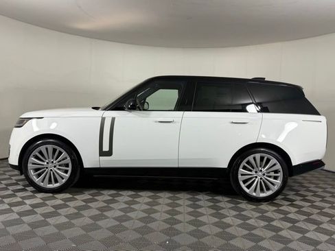 New 2025 Land Rover Range Rover SE image 4
