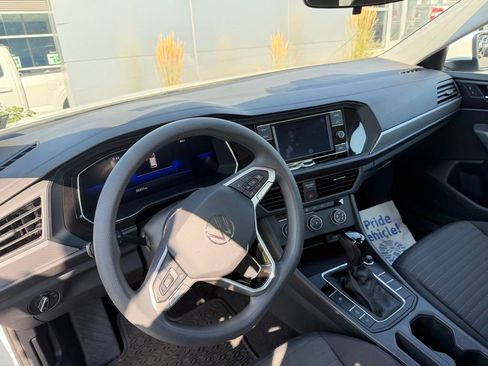 Used 2023 Volkswagen Jetta S FWD image 11