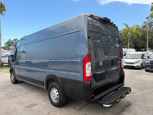 Used 2021 RAM ProMaster 3500 FWD image 3