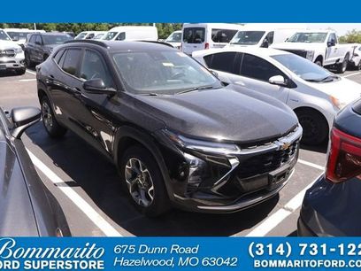Used 2025 Chevrolet Trax LT w/ LT Convenience Package