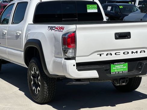 Used 2021 Toyota Tacoma TRD Off-Road w/ Technology Package AWD/4WD image 5