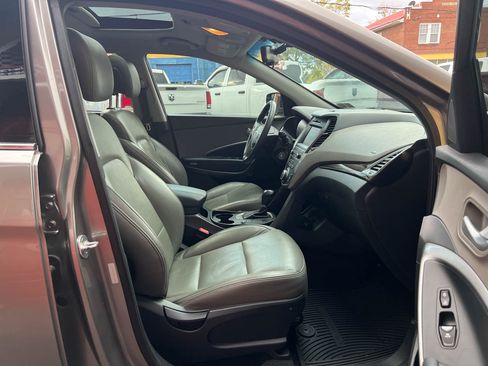 Used 2017 Hyundai Santa Fe Sport image 18