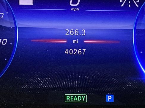 Used 2023 Mercedes-Benz EQS 580 4MATIC SUV image 13