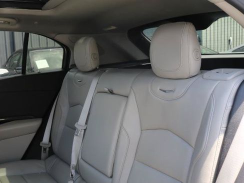 Used 2020 Cadillac XT4 Premium Luxury AWD/4WD image 20