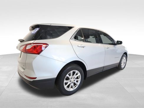 Used 2019 Chevrolet Equinox LT FWD image 3
