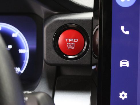 Used 2025 Toyota 4Runner TRD Off-Road Premium w/ Tow Technology Package AWD/4WD image 18
