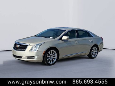 Used 2016 Cadillac XTS Luxury w/ Driver Awareness Package image 7