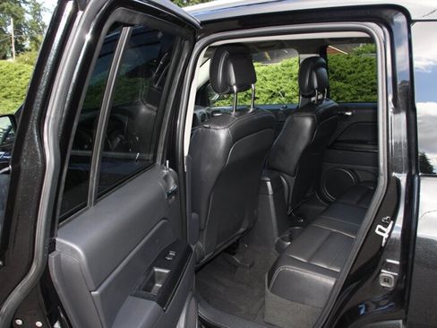 Used 2011 Jeep Compass Limited AWD/4WD image 14