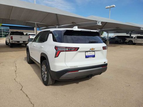New 2026 Chevrolet Equinox LT w/ Convenience Package II FWD image 6